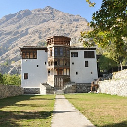 Khaplu Fortress Serena residence hotel