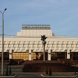 Turkiston Theater, Tashkent